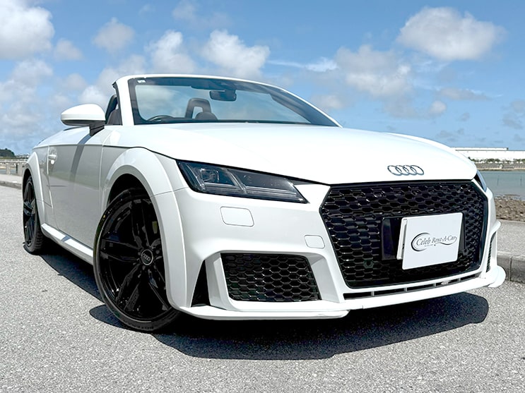 Audiオープンカー 正面